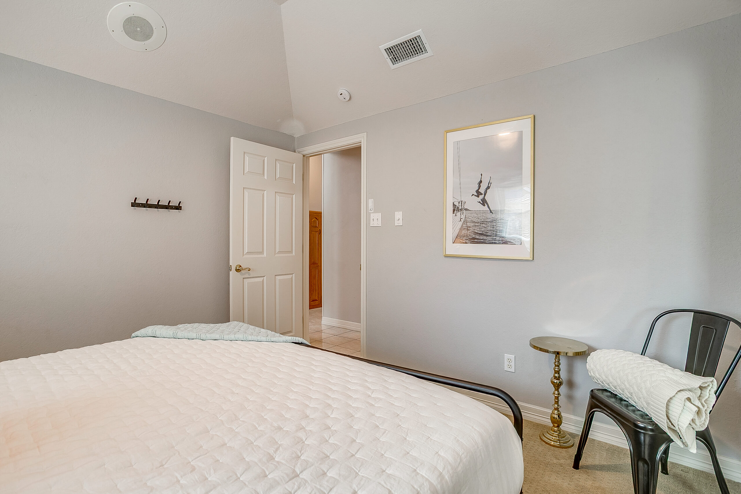 3917 Buena Vista Cir (46 of 82)